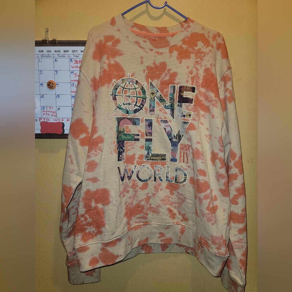 BORN FLY SWEATER